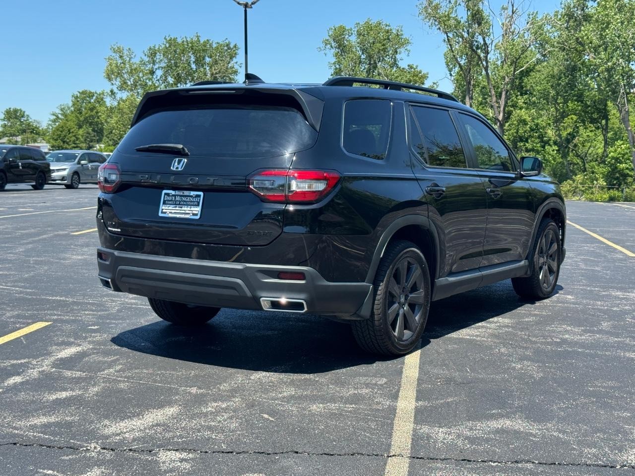 Honda Pilot Vehicle Full-screen Gallery Image 04