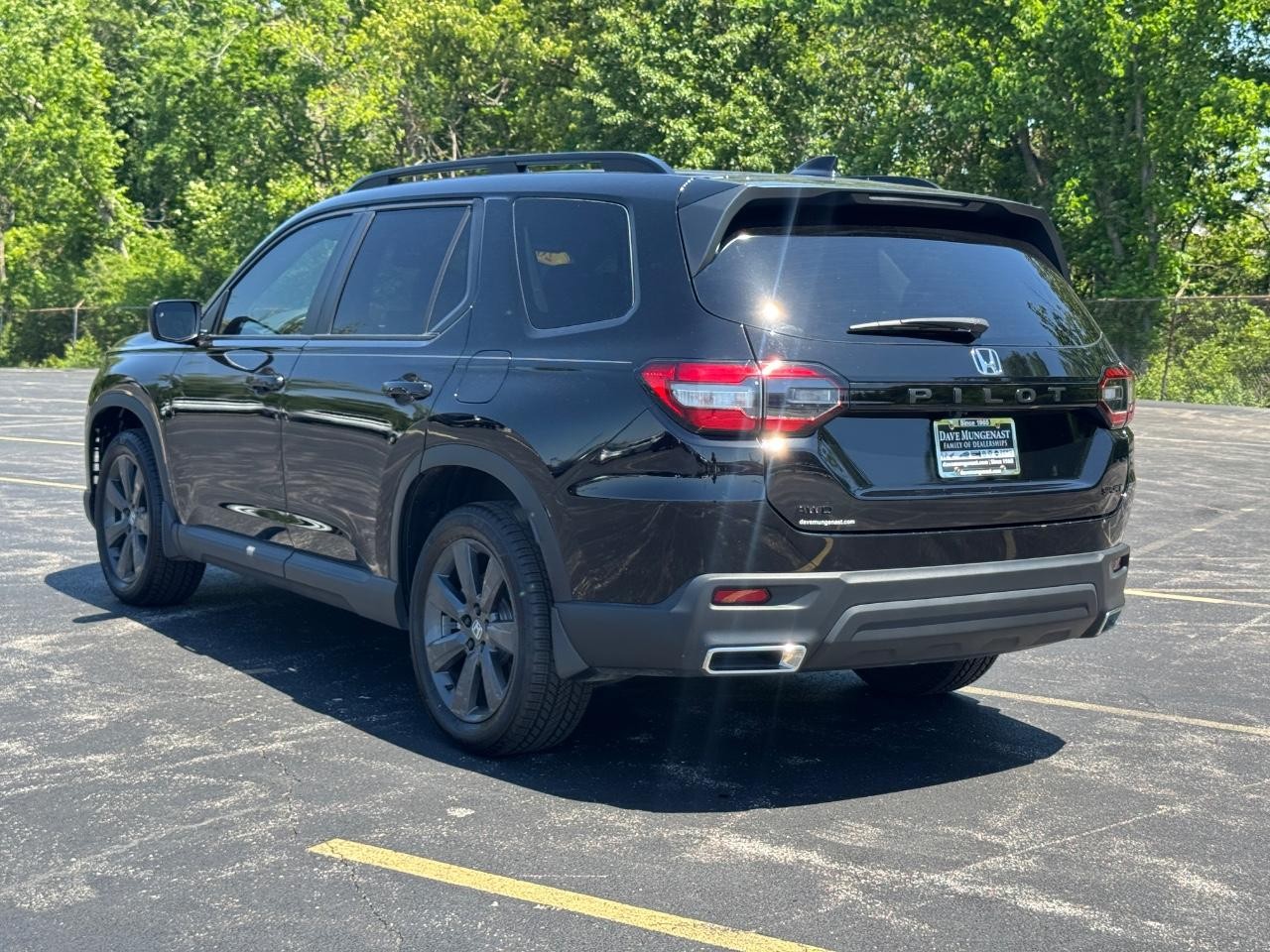 Honda Pilot Vehicle Full-screen Gallery Image 07
