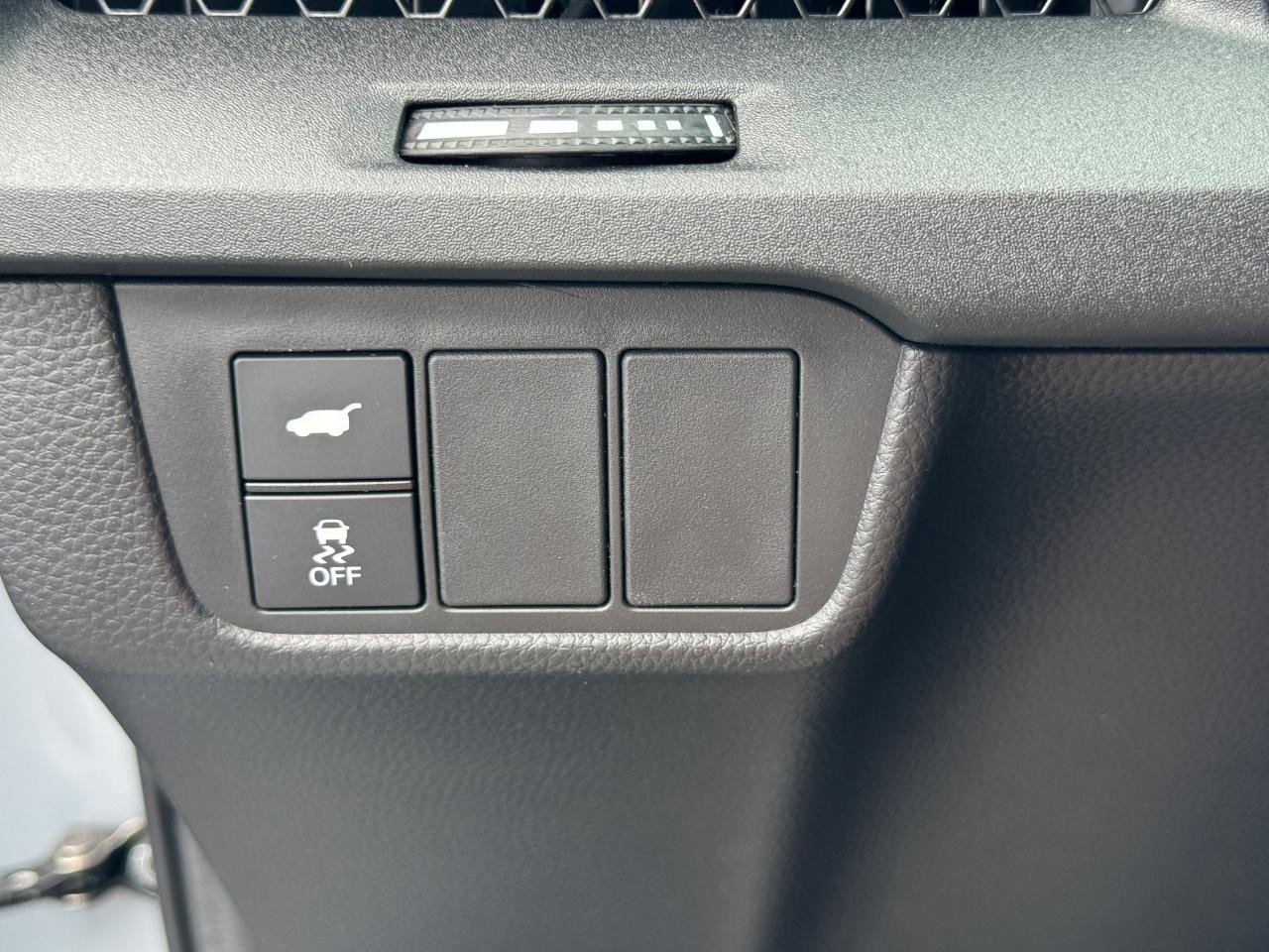 Honda CR-V Hybrid Vehicle Full-screen Gallery Image 24
