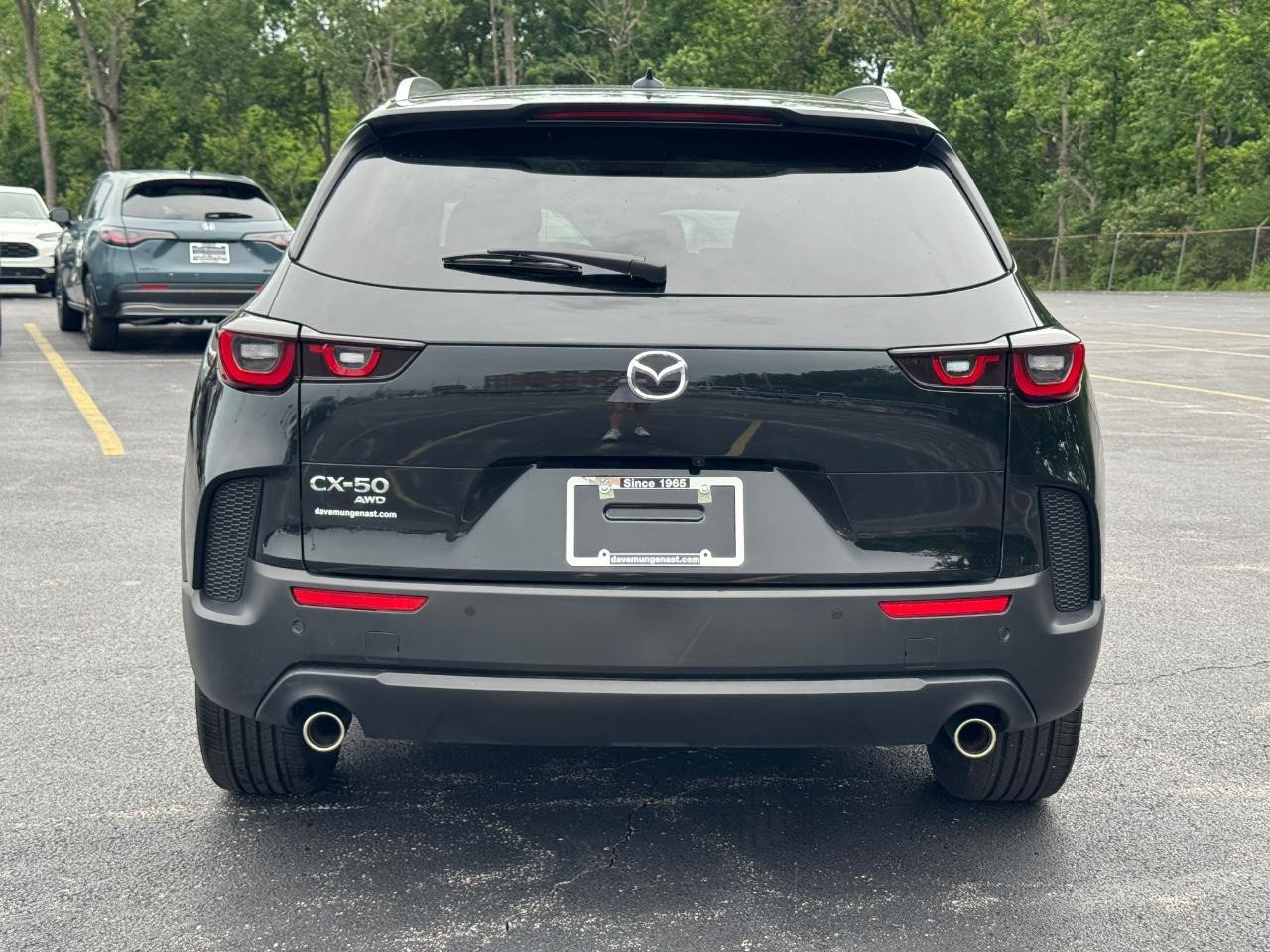 Mazda CX-50 Vehicle Full-screen Gallery Image 06