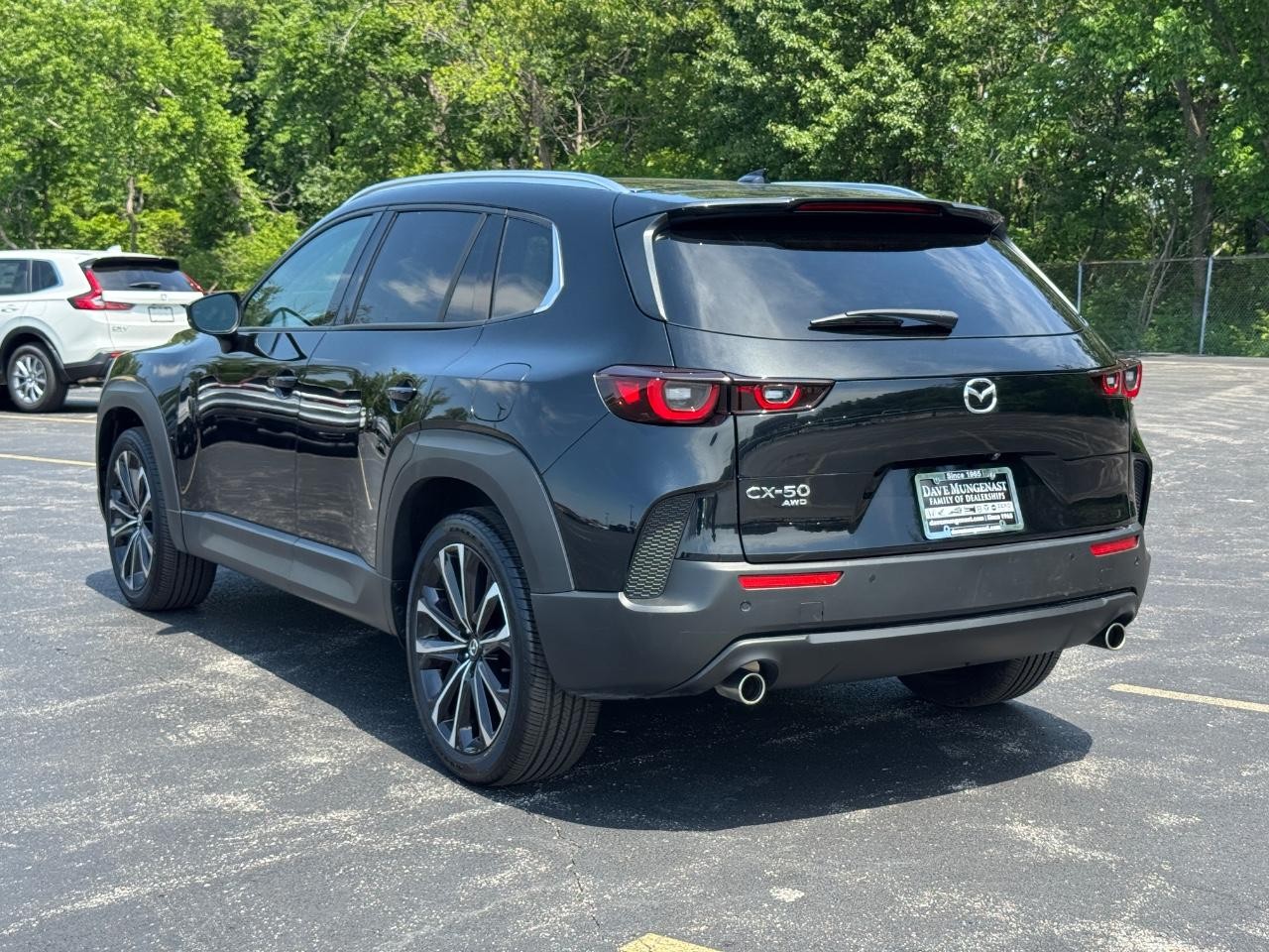 Mazda CX-50 Vehicle Full-screen Gallery Image 07