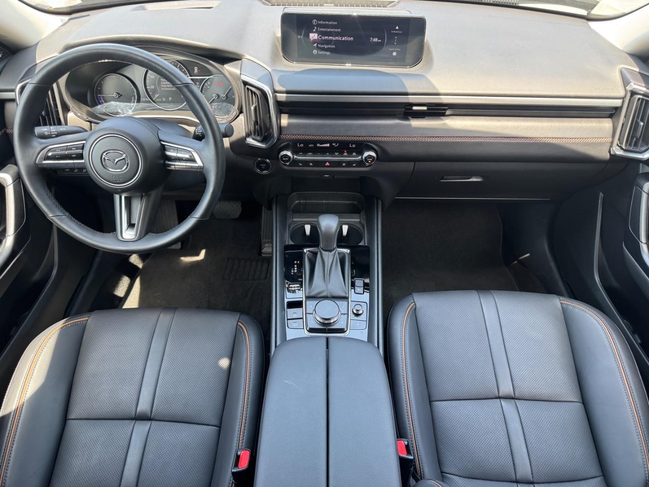 Mazda CX-50 Hybrid Vehicle Full-screen Gallery Image 12