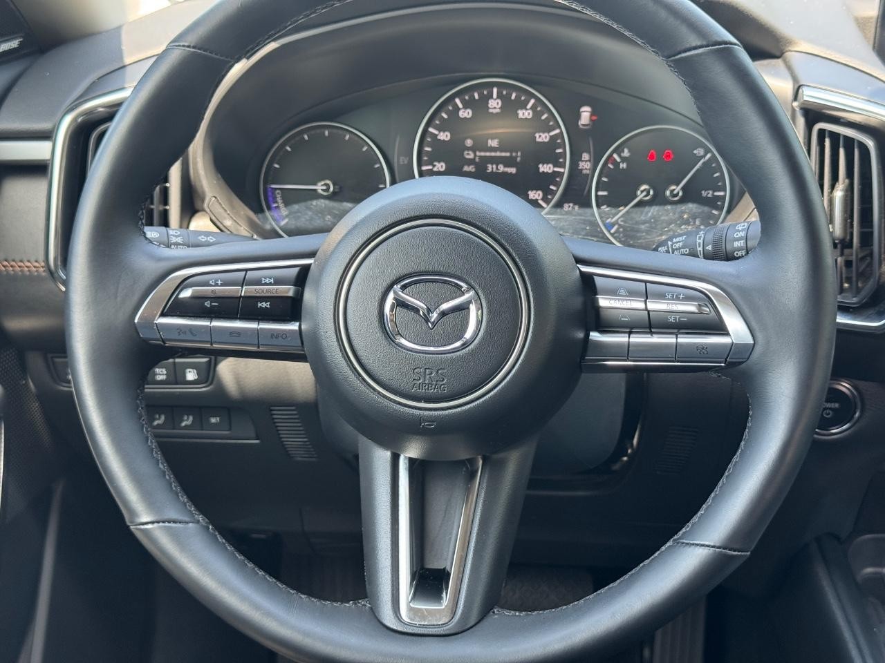 Mazda CX-50 Hybrid Vehicle Full-screen Gallery Image 13