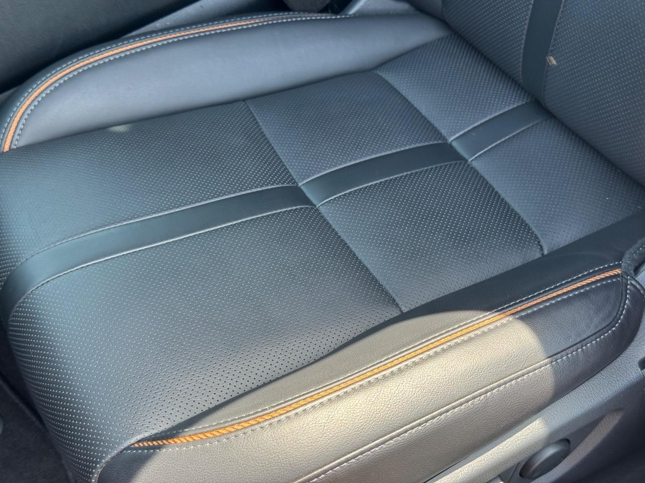Mazda CX-50 Hybrid Vehicle Full-screen Gallery Image 27