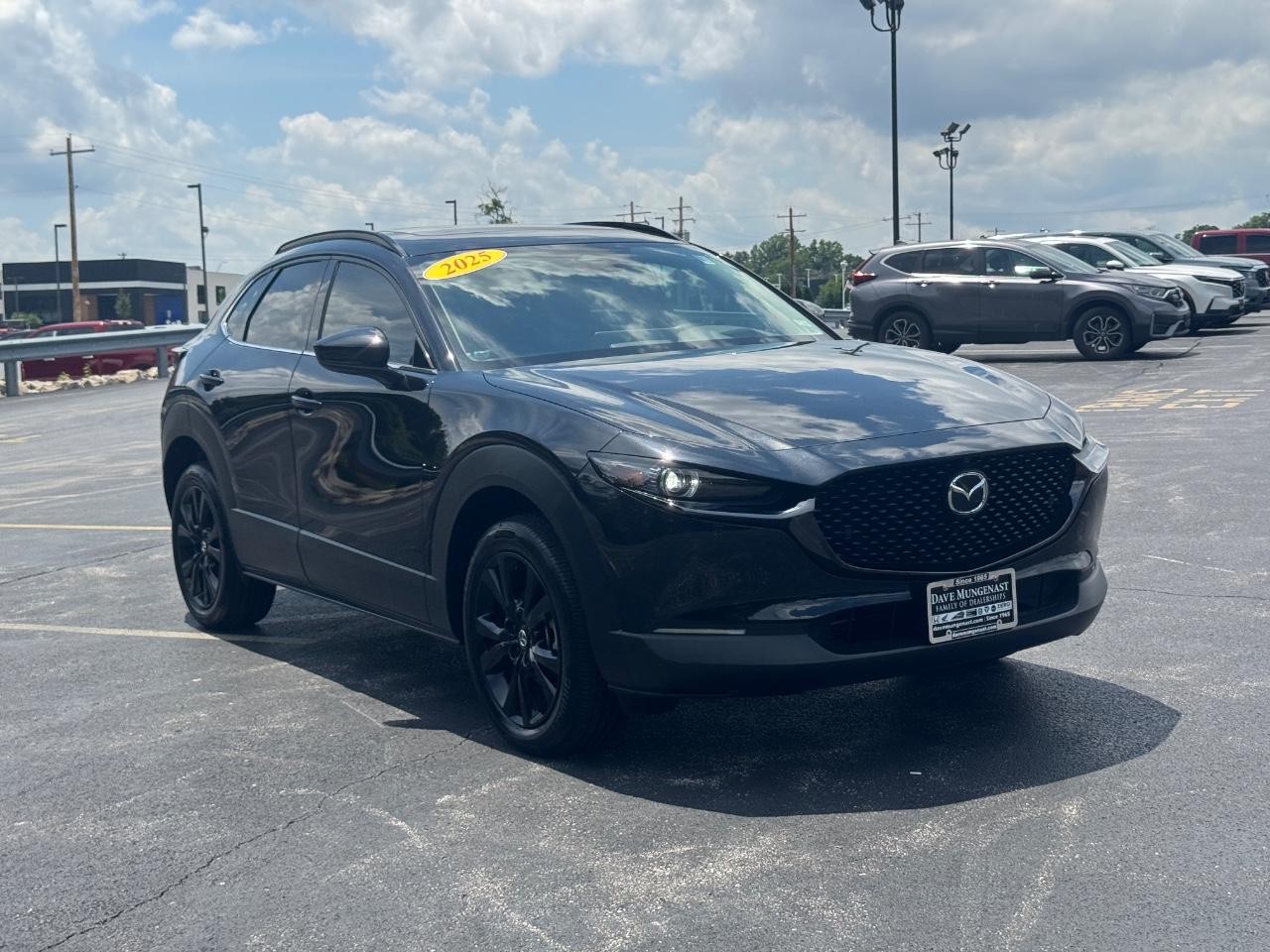 Mazda CX-30 Vehicle Full-screen Gallery Image 02