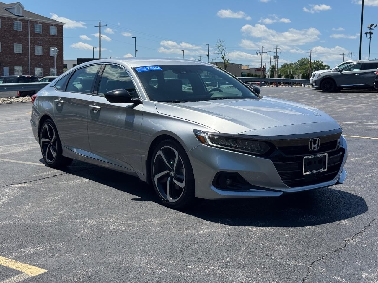Honda Accord Sedan Vehicle Full-screen Gallery Image 02