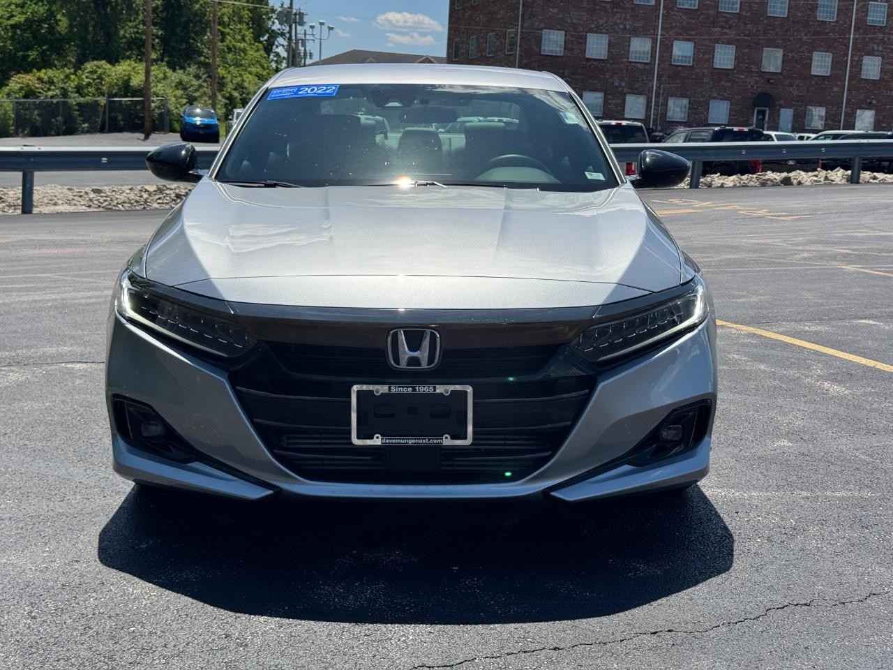 Honda Accord Sedan Vehicle Full-screen Gallery Image 10