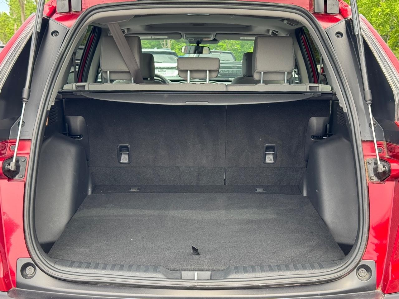 Honda CR-V Vehicle Full-screen Gallery Image 05