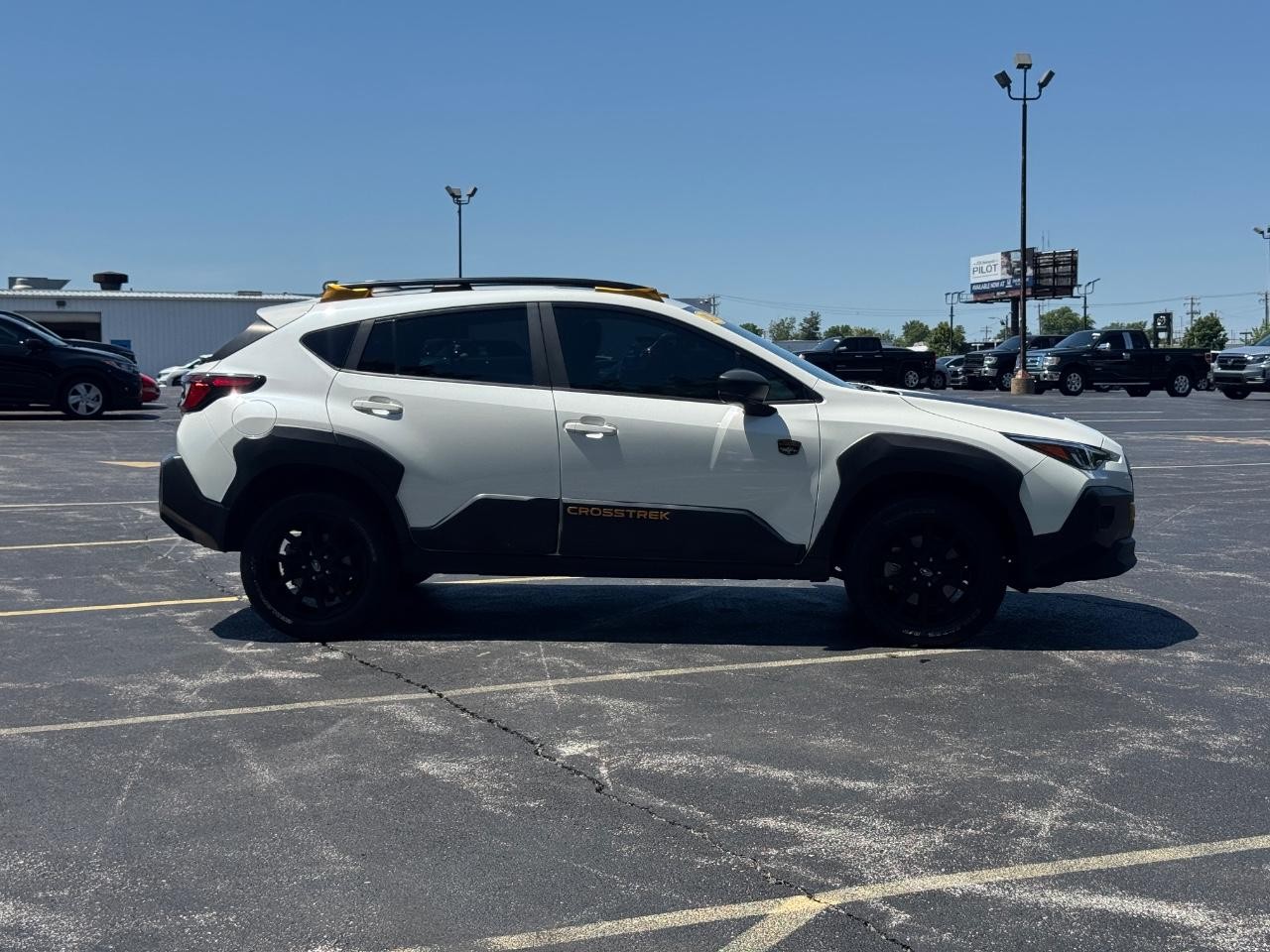 Subaru Crosstrek Vehicle Full-screen Gallery Image 03
