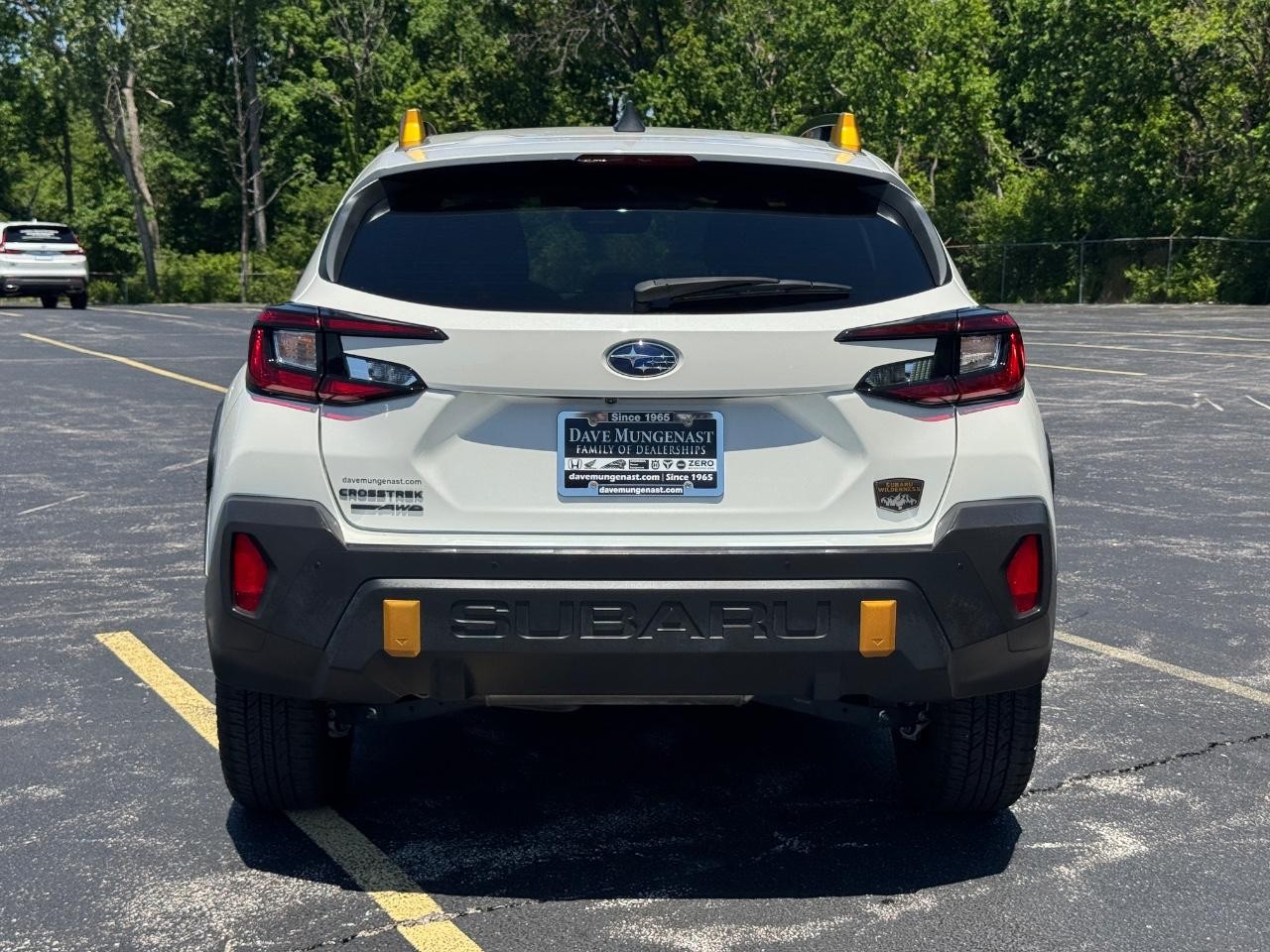 Subaru Crosstrek Vehicle Full-screen Gallery Image 06