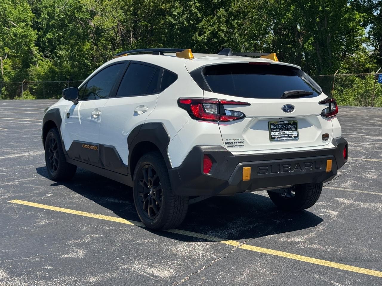 Subaru Crosstrek Vehicle Full-screen Gallery Image 07