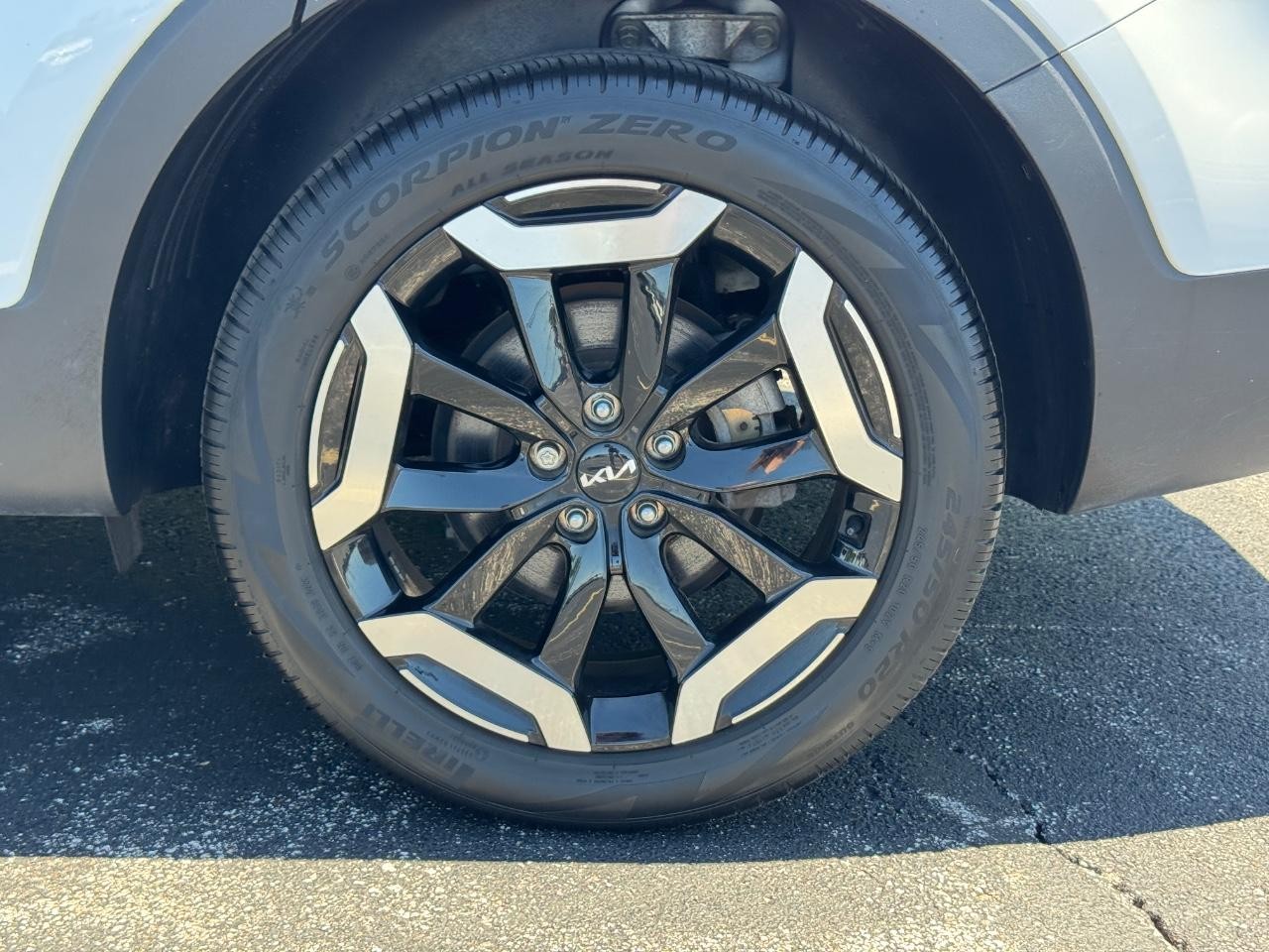 Kia Telluride Vehicle Full-screen Gallery Image 08