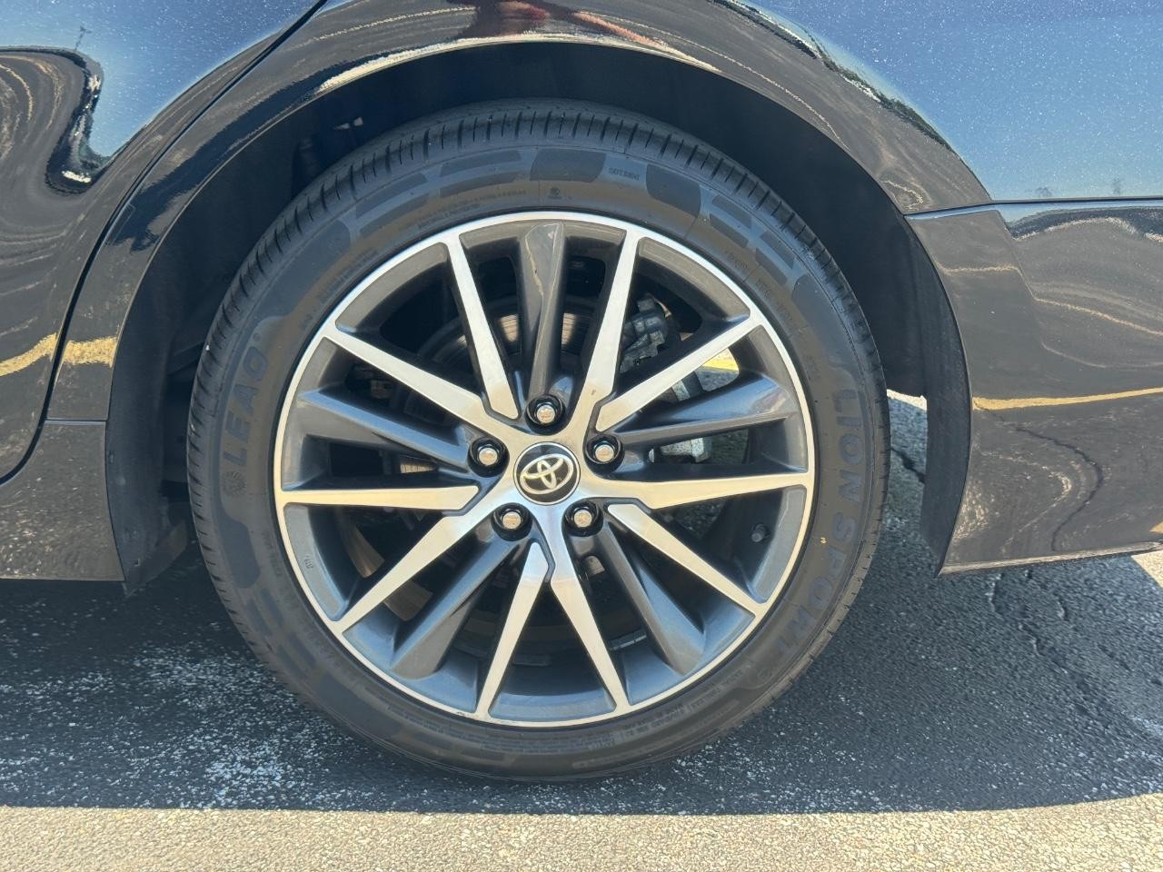2024 Toyota Camry XLE - Photo 8