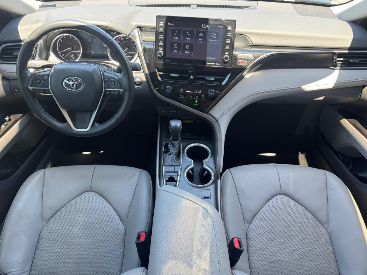 2024 Toyota Camry XLE - Photo 12