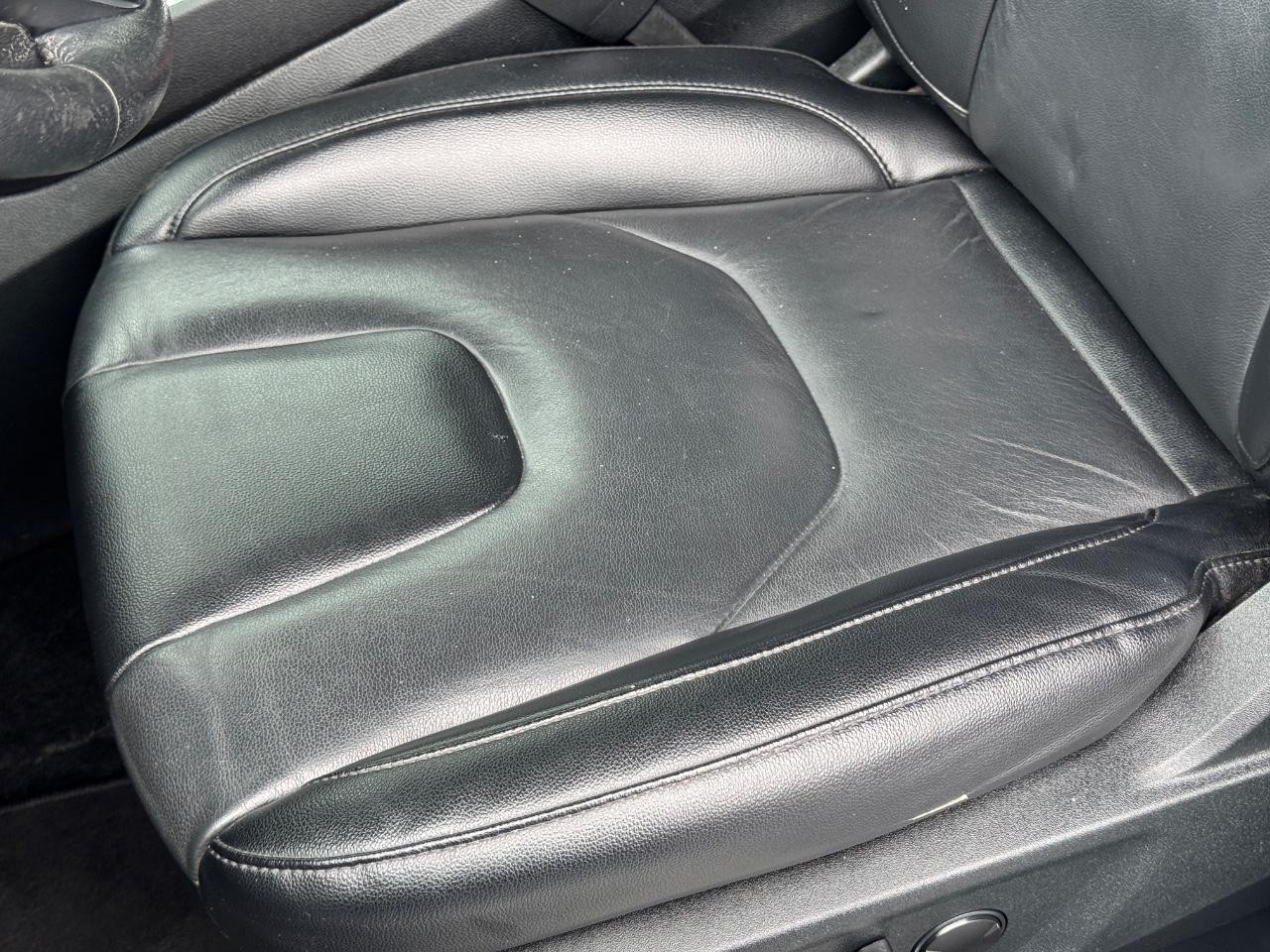 Ford Edge Vehicle Full-screen Gallery Image 26