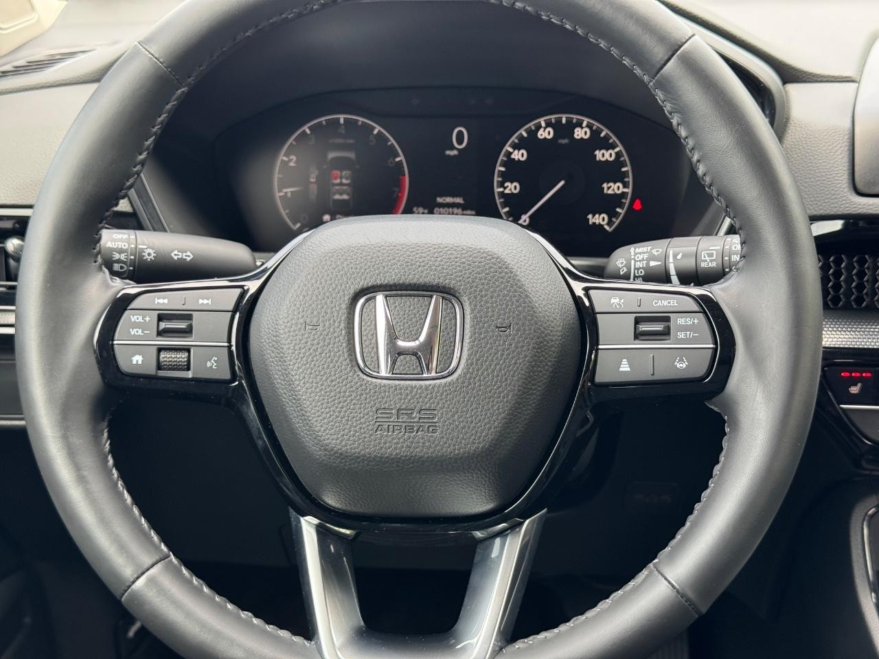 Honda CR-V Vehicle Full-screen Gallery Image 18