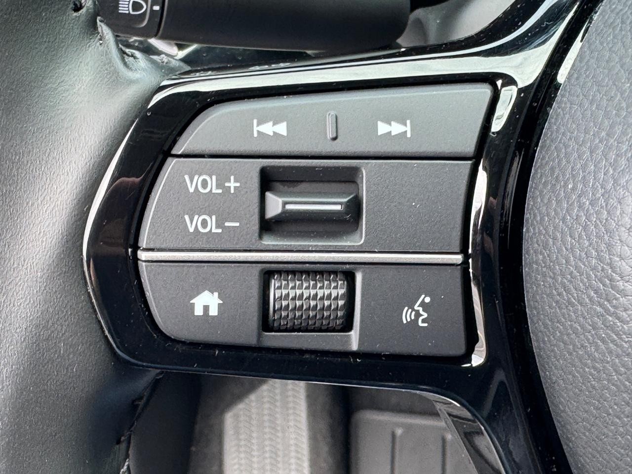 Honda CR-V Vehicle Full-screen Gallery Image 27