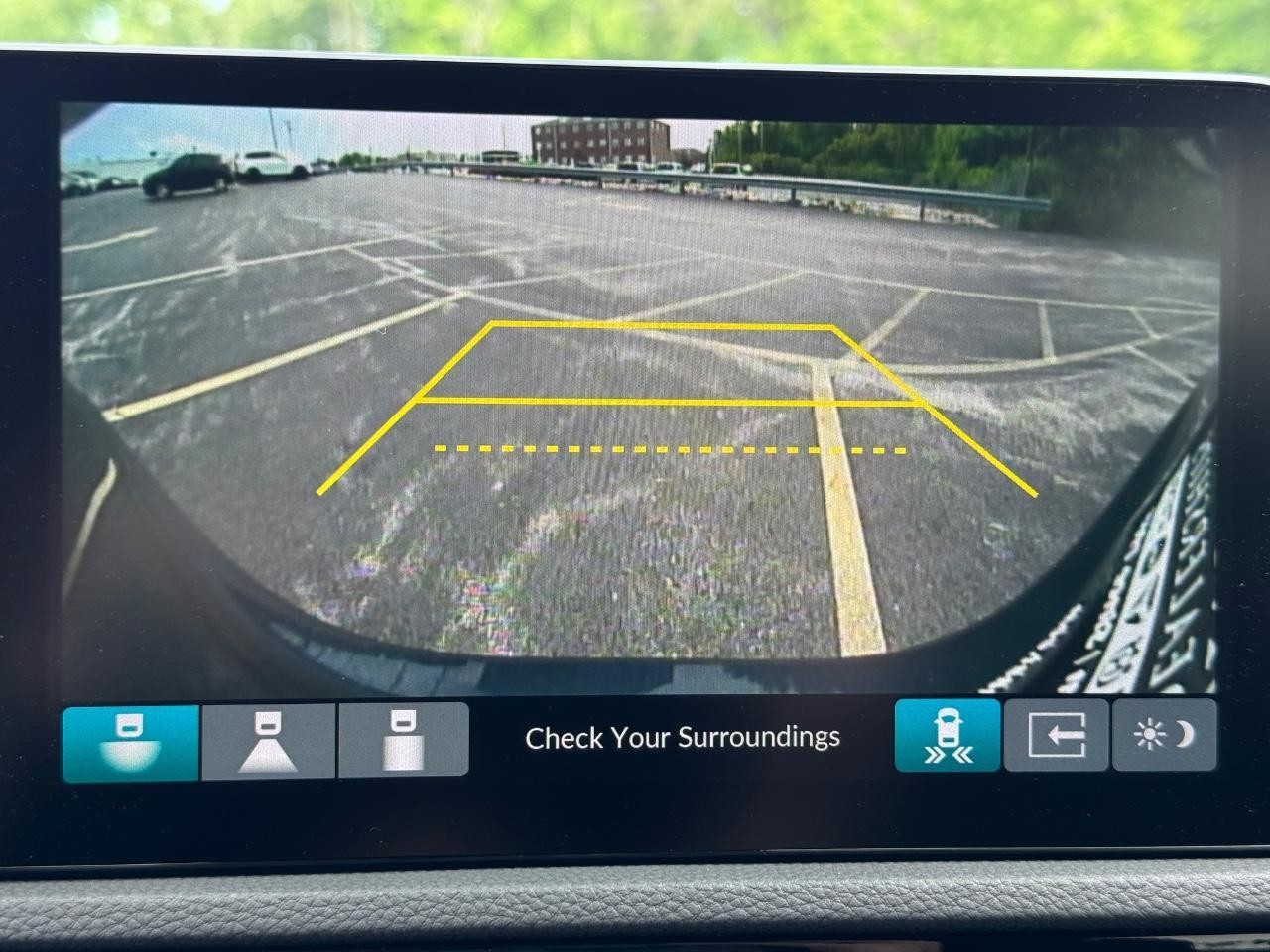 Honda CR-V Vehicle Full-screen Gallery Image 30