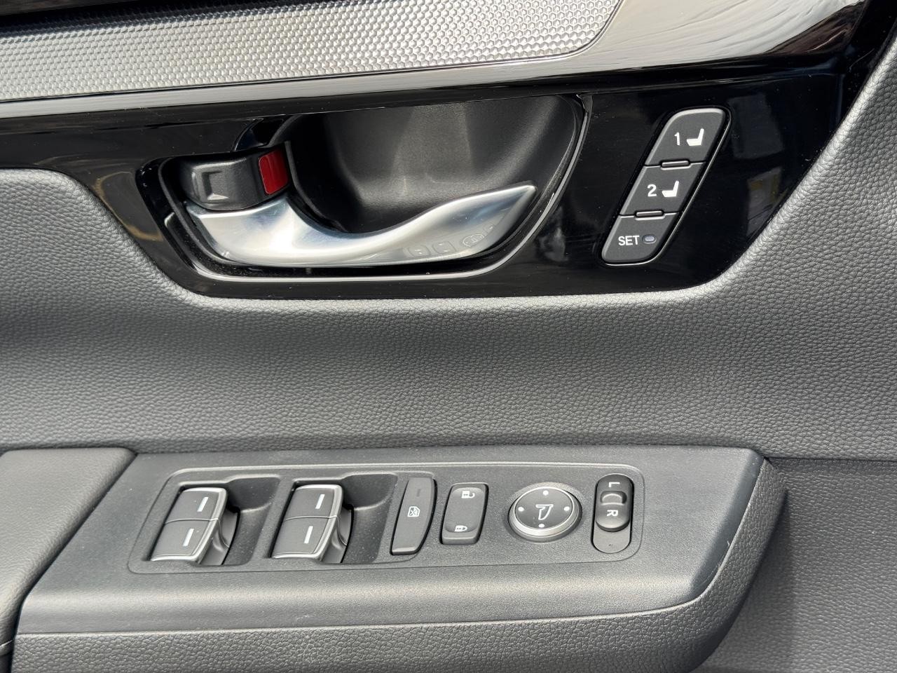 Honda CR-V Vehicle Full-screen Gallery Image 31