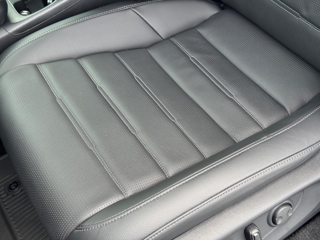 Honda CR-V Vehicle Full-screen Gallery Image 32
