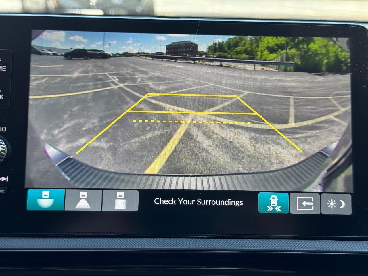 Honda Odyssey Vehicle Full-screen Gallery Image 25