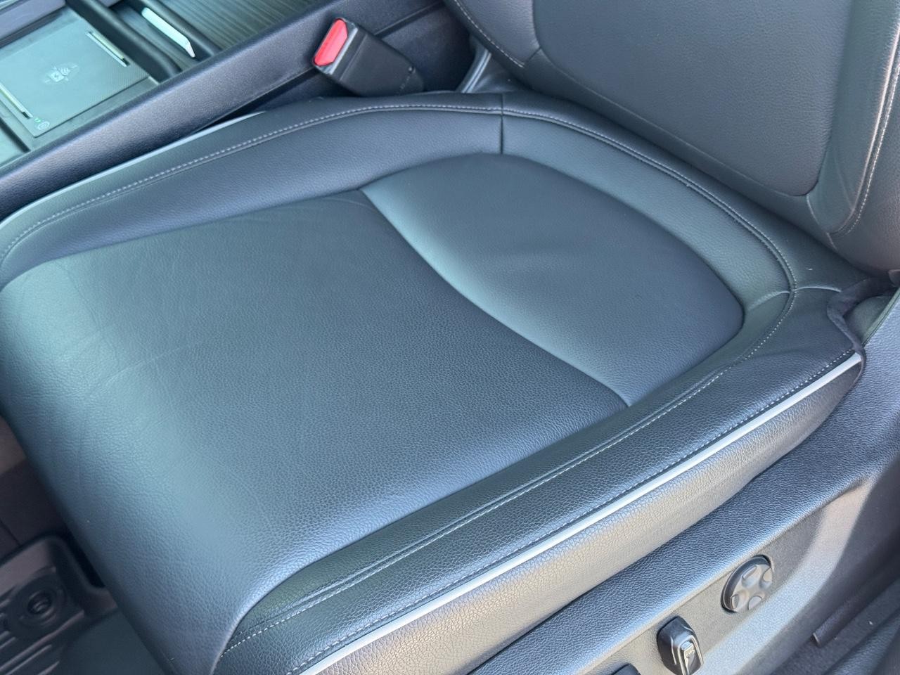 Honda Odyssey Vehicle Full-screen Gallery Image 28