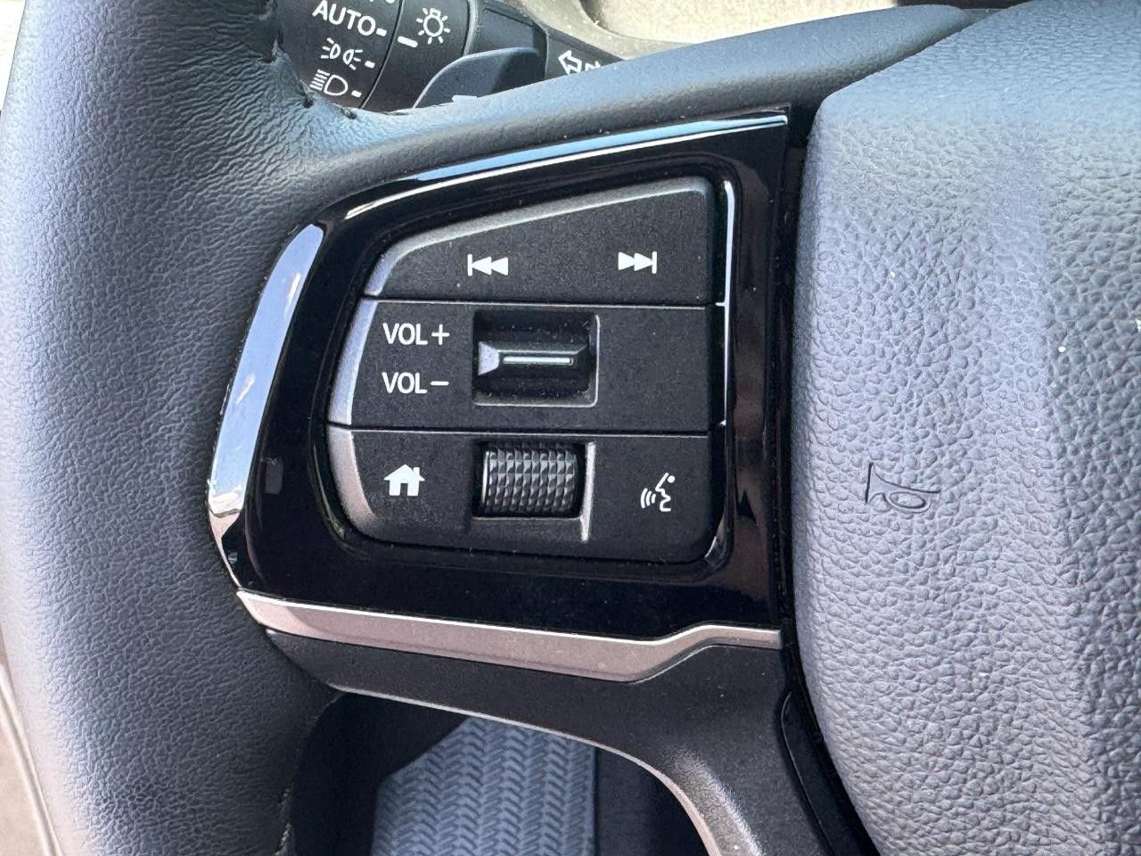 Honda Odyssey Vehicle Full-screen Gallery Image 23