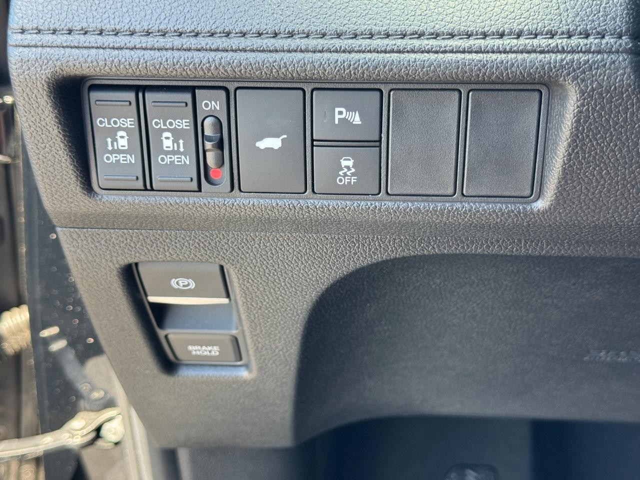 Honda Odyssey Vehicle Full-screen Gallery Image 25