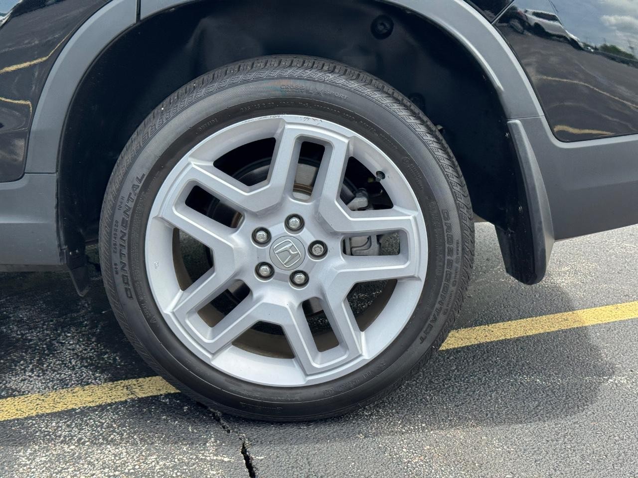 Honda Passport Vehicle Full-screen Gallery Image 08