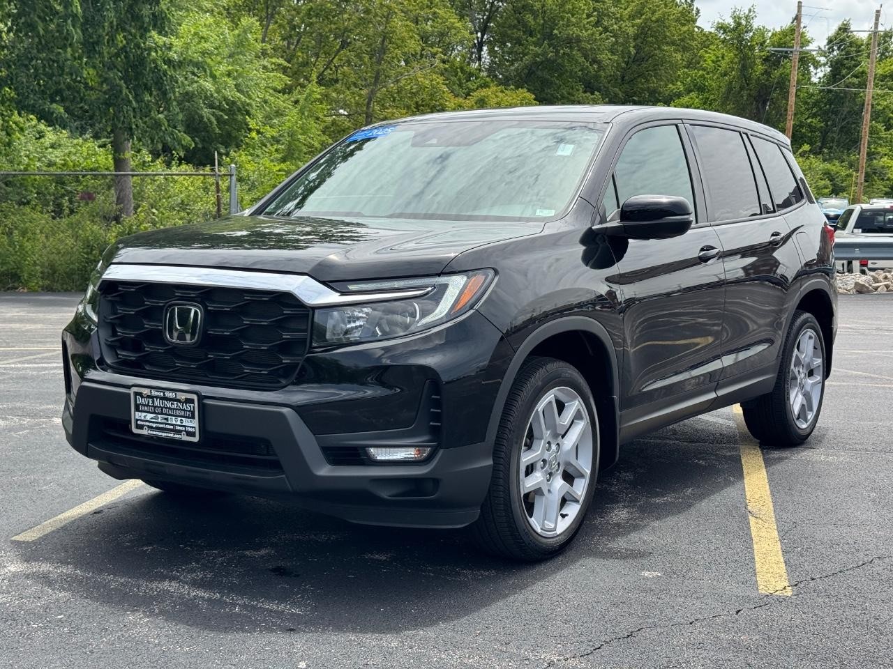 Honda Passport Vehicle Full-screen Gallery Image 09