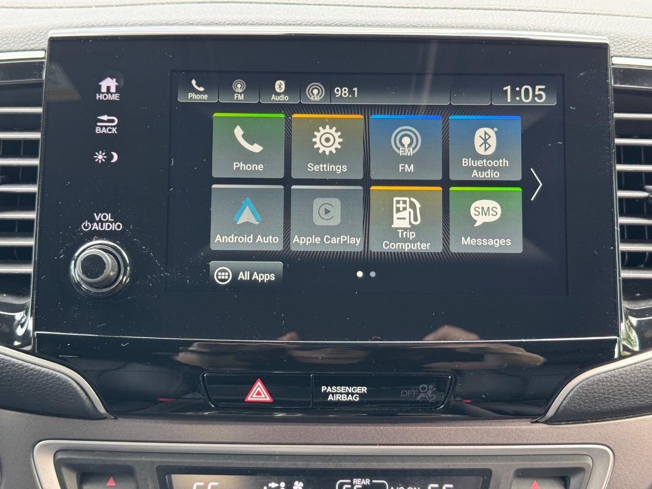 Honda Passport Vehicle Full-screen Gallery Image 14