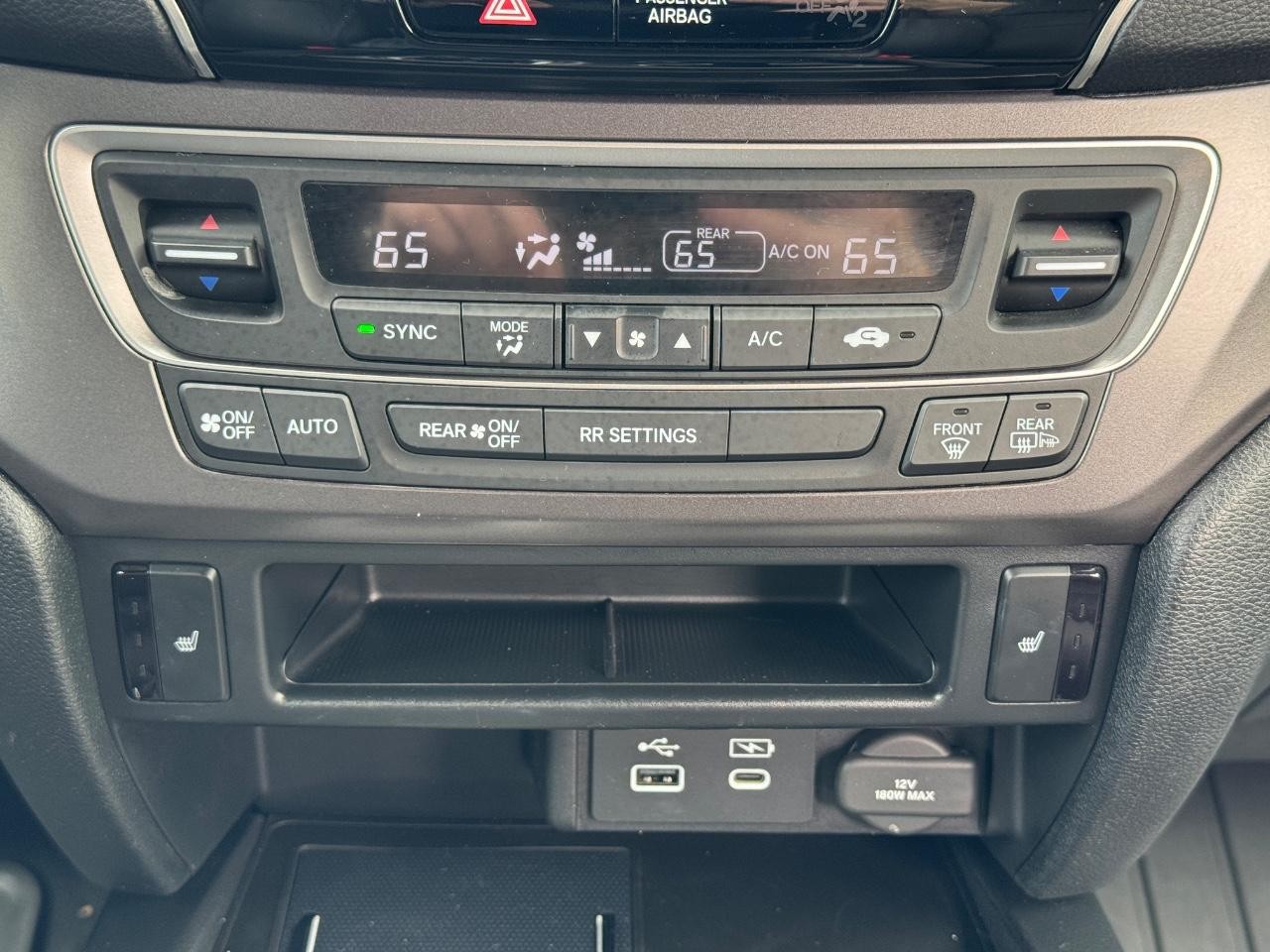 Honda Passport Vehicle Full-screen Gallery Image 15