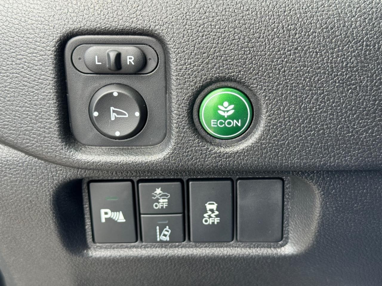 Honda Passport Vehicle Full-screen Gallery Image 24
