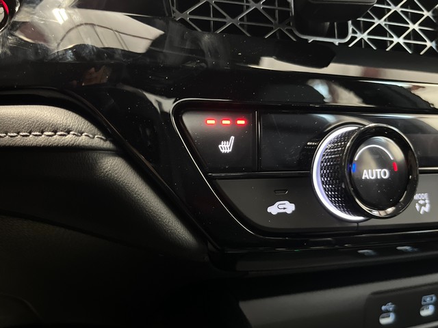 Honda Accord Hybrid Vehicle Full-screen Gallery Image 19