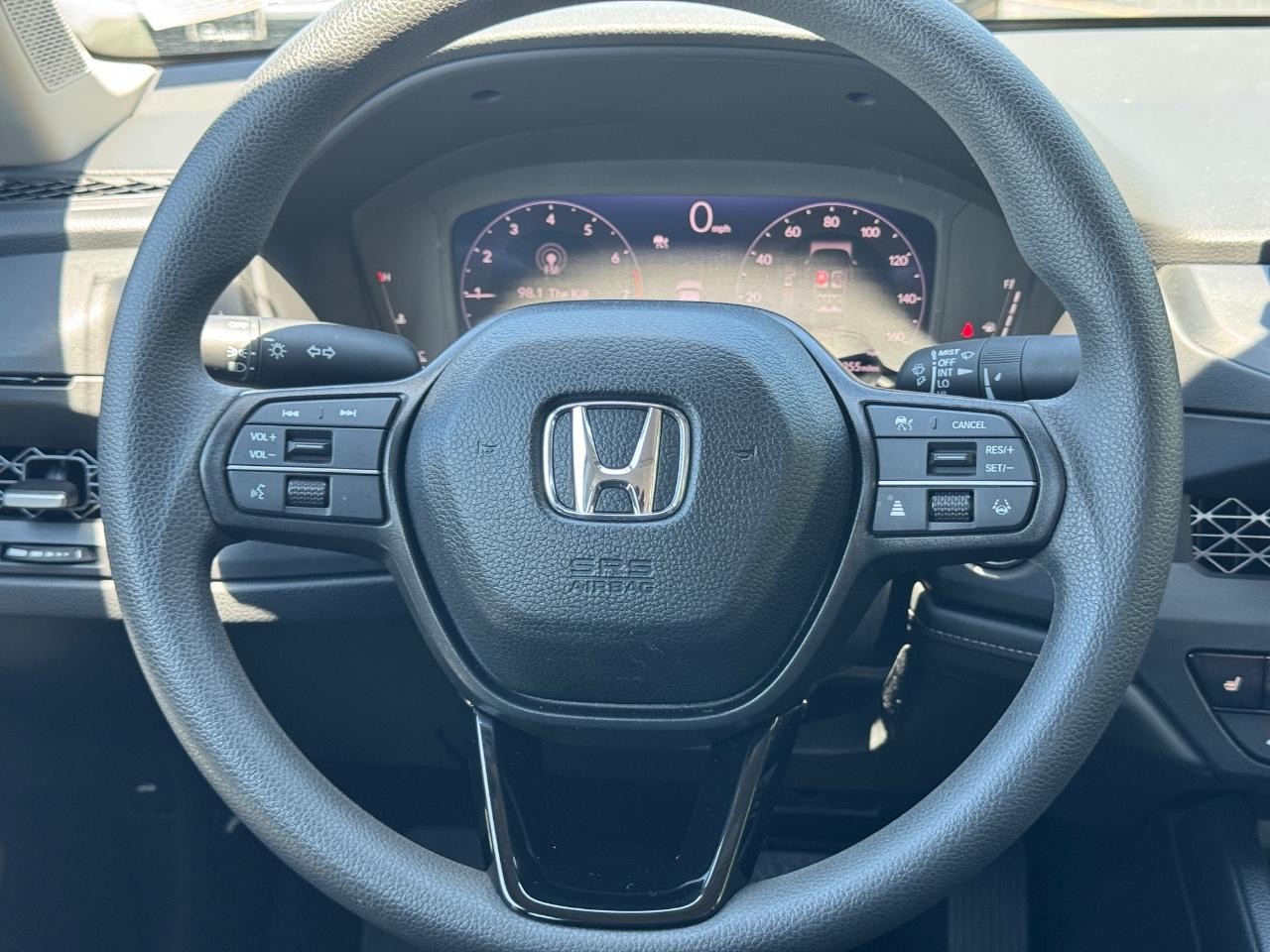 Honda Accord Sedan Vehicle Full-screen Gallery Image 13