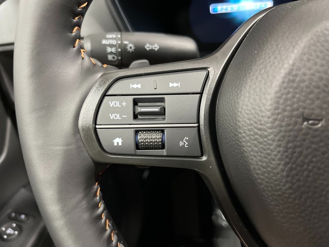 Honda CR-V Hybrid Vehicle Full-screen Gallery Image 18