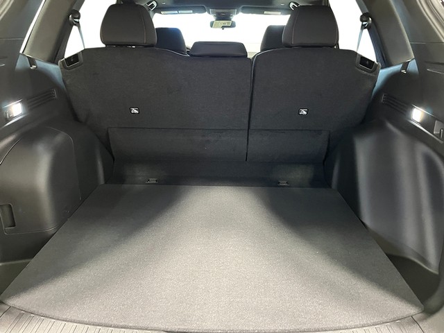 Honda CR-V Hybrid Vehicle Full-screen Gallery Image 28