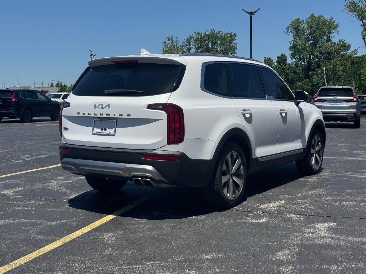 Kia Telluride Vehicle Full-screen Gallery Image 04