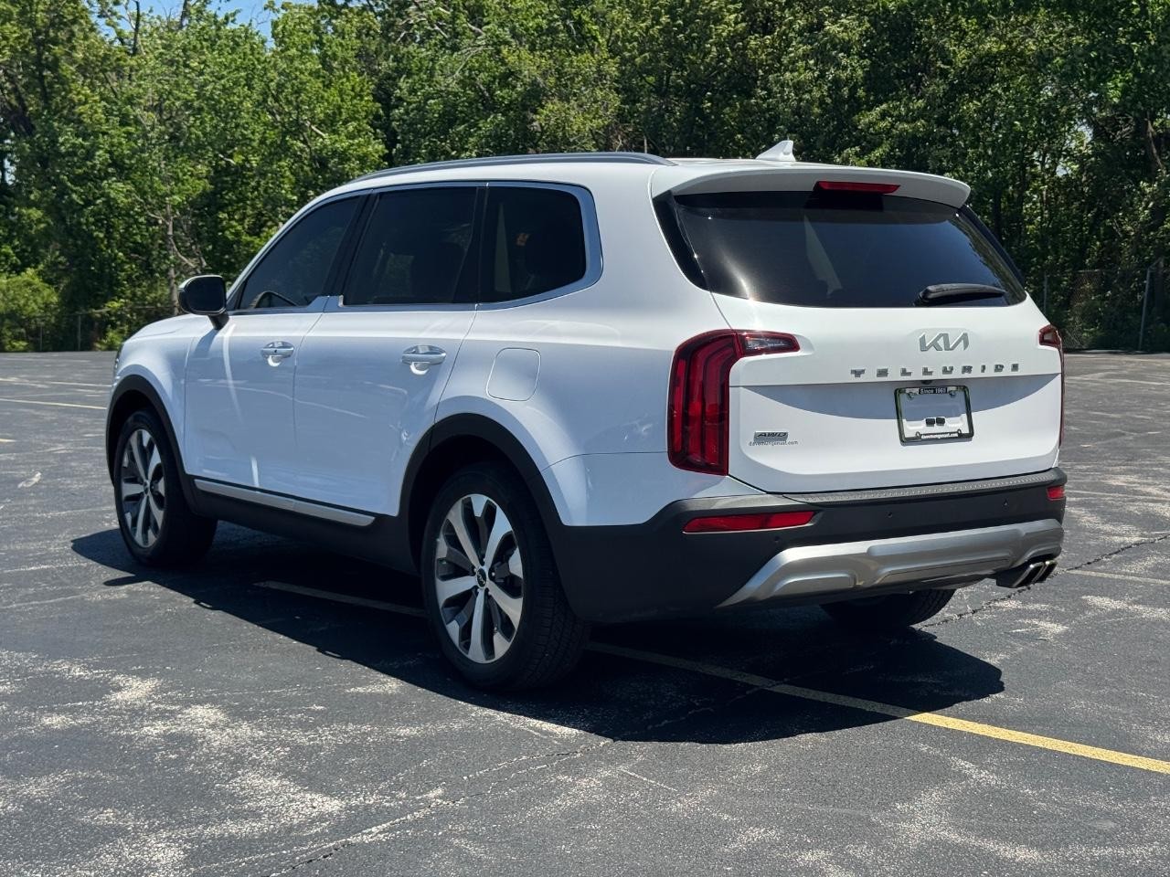 Kia Telluride Vehicle Full-screen Gallery Image 07