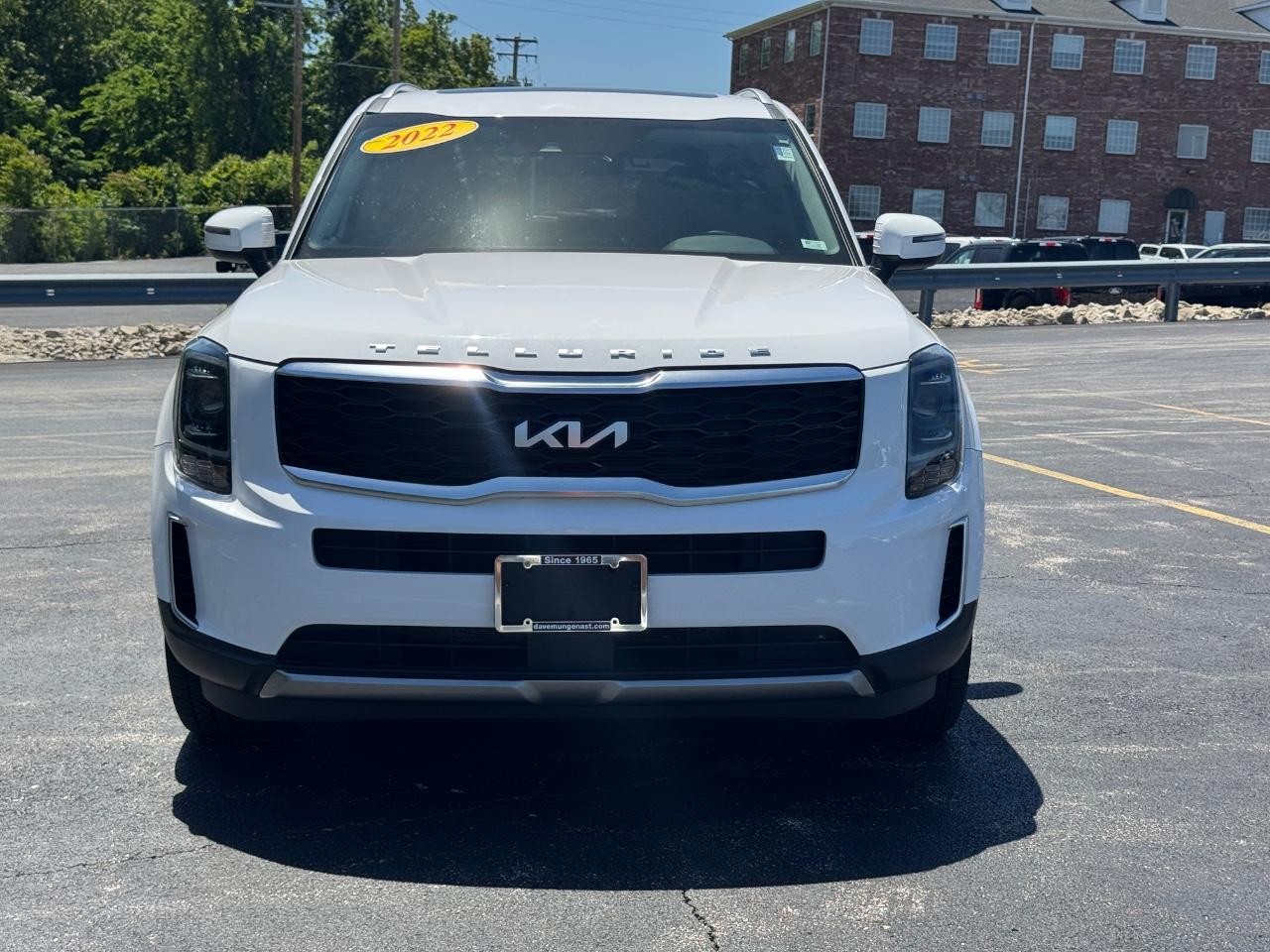 Kia Telluride Vehicle Full-screen Gallery Image 10