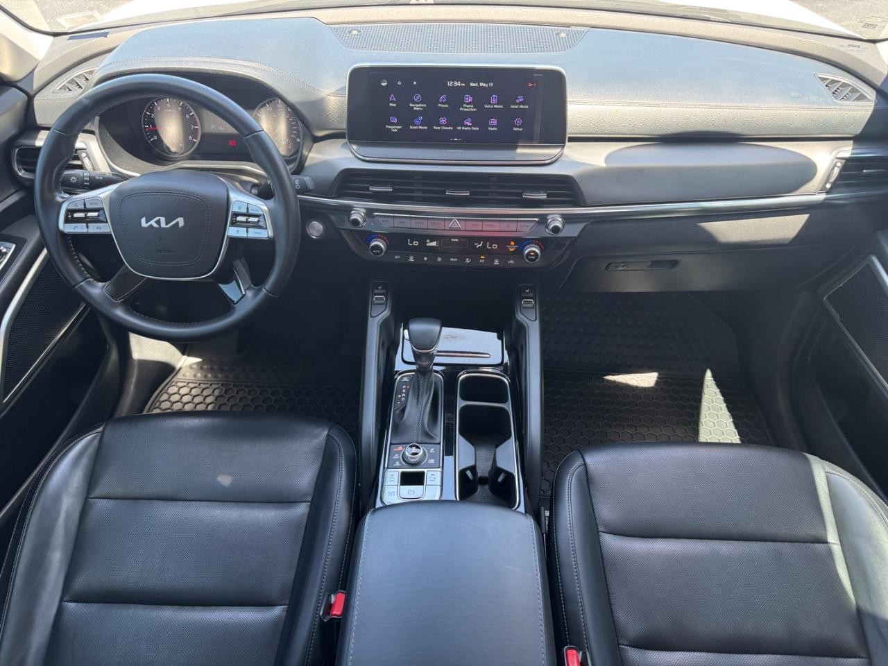 Kia Telluride Vehicle Full-screen Gallery Image 13