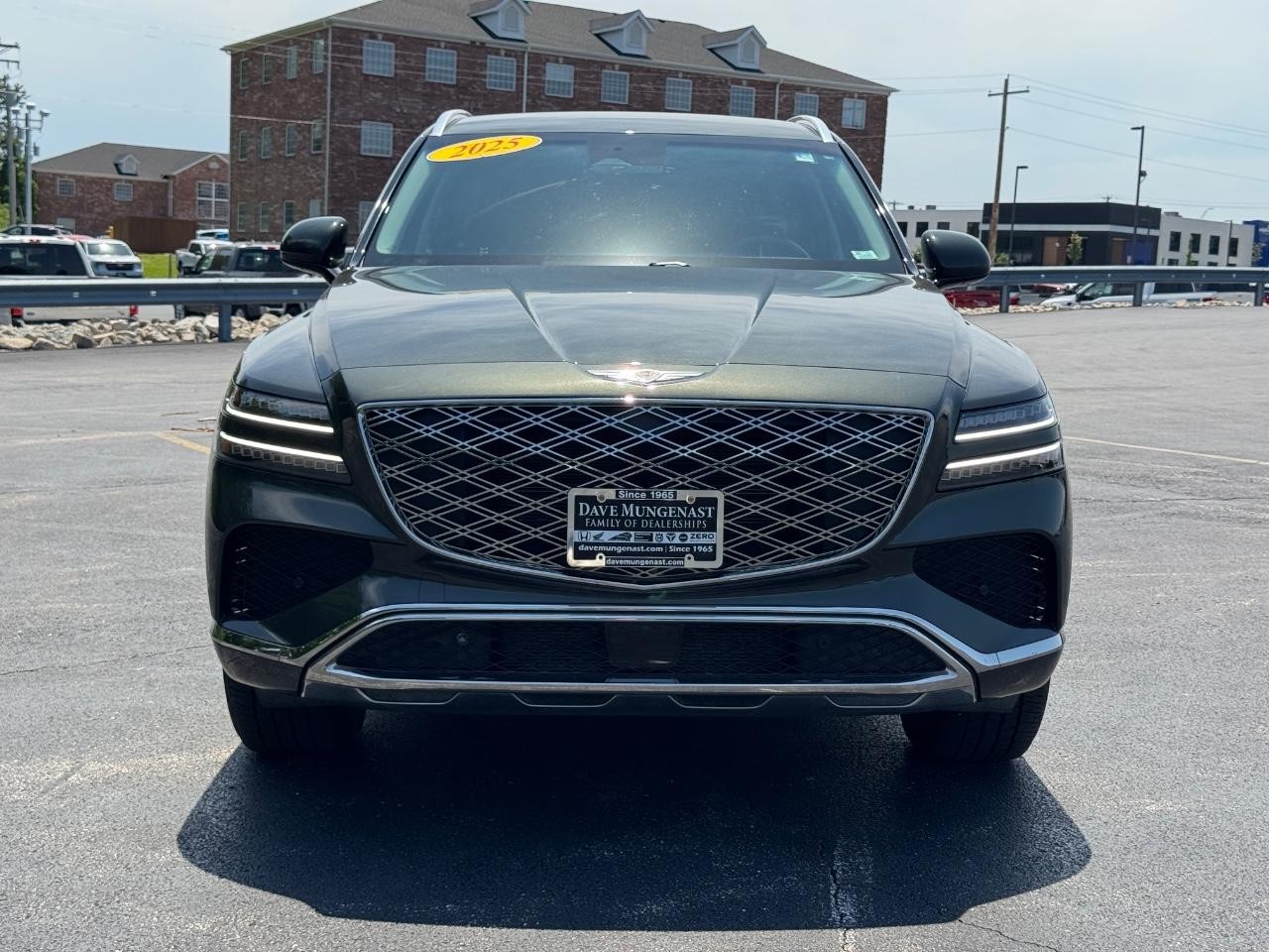 Genesis GV80 Vehicle Full-screen Gallery Image 10