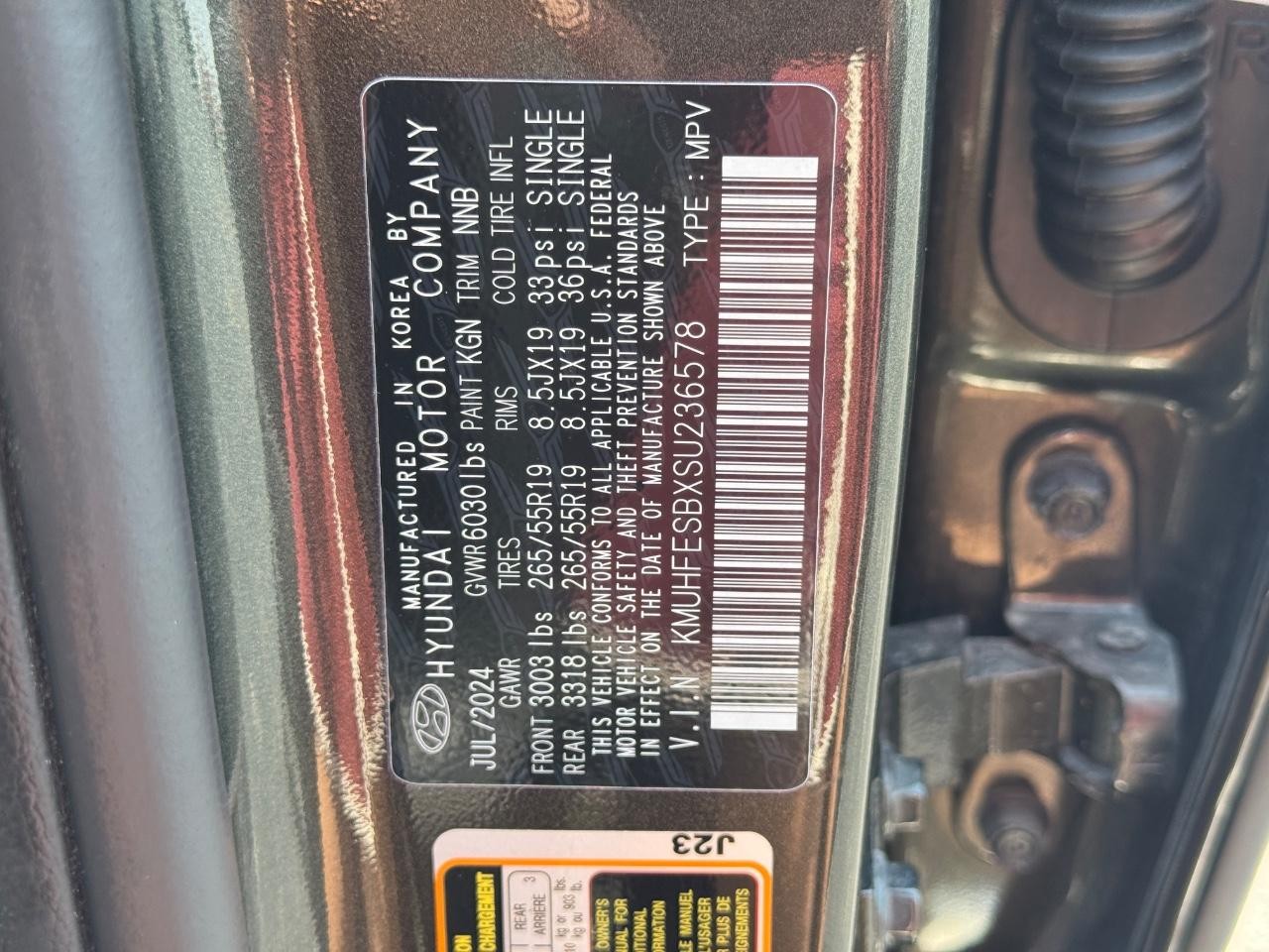 Genesis GV80 Vehicle Full-screen Gallery Image 28