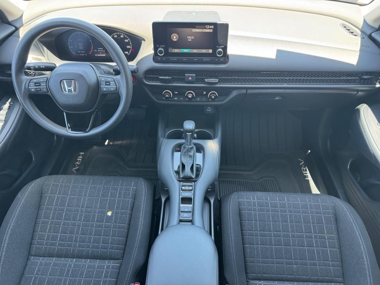 Honda HR-V Vehicle Full-screen Gallery Image 12
