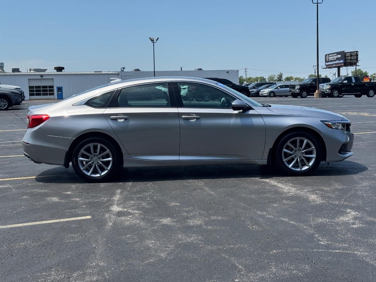 Honda Accord Sedan Vehicle Full-screen Gallery Image 03