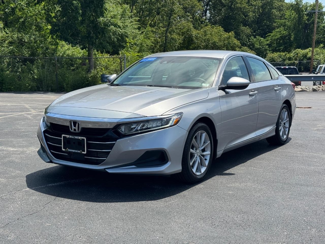 Honda Accord Sedan Vehicle Full-screen Gallery Image 09