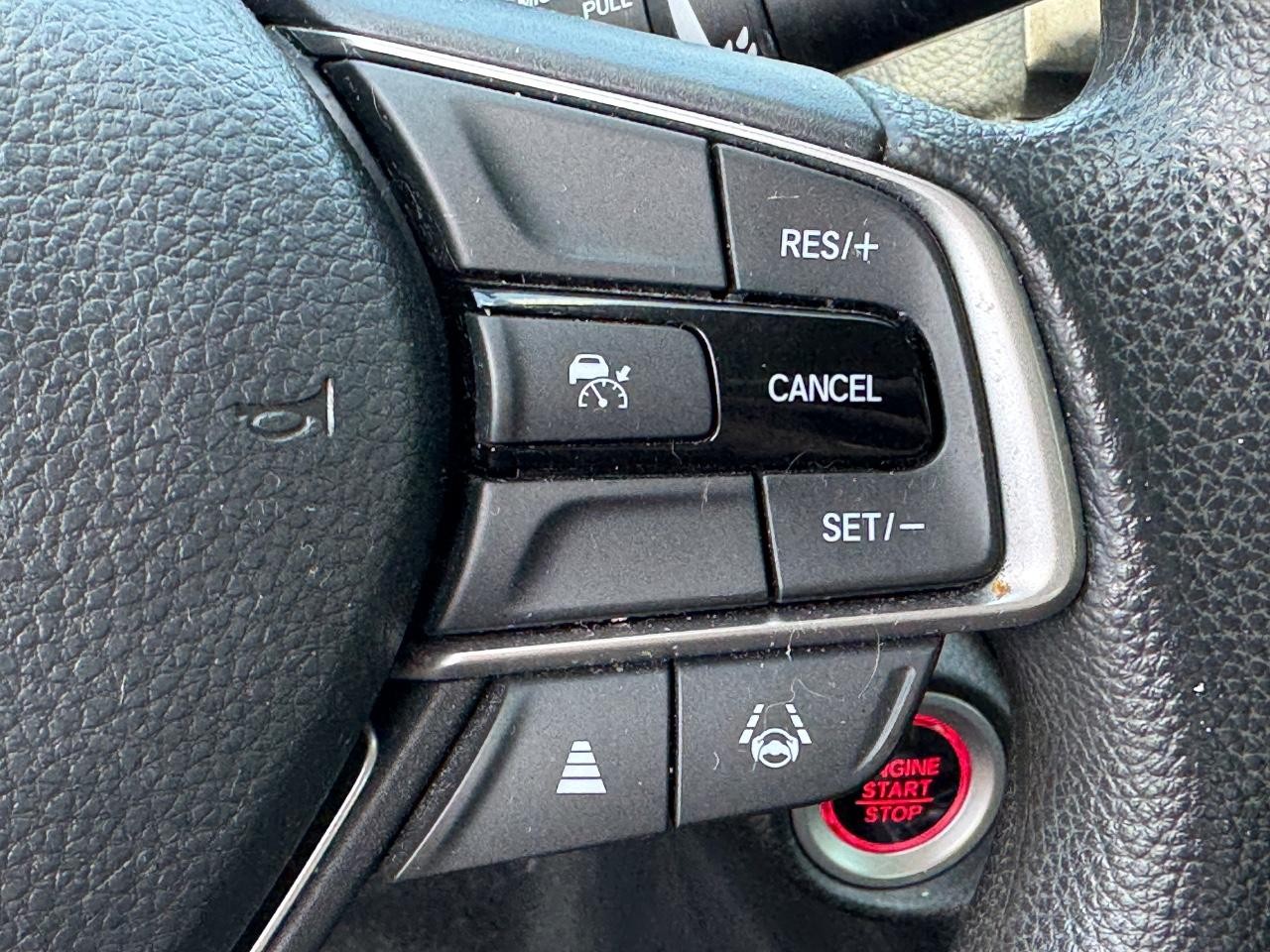 Honda Accord Sedan Vehicle Full-screen Gallery Image 21