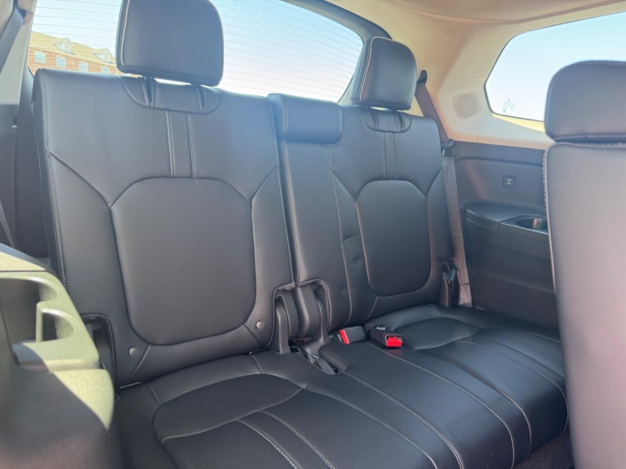 Honda Pilot Vehicle Full-screen Gallery Image 12