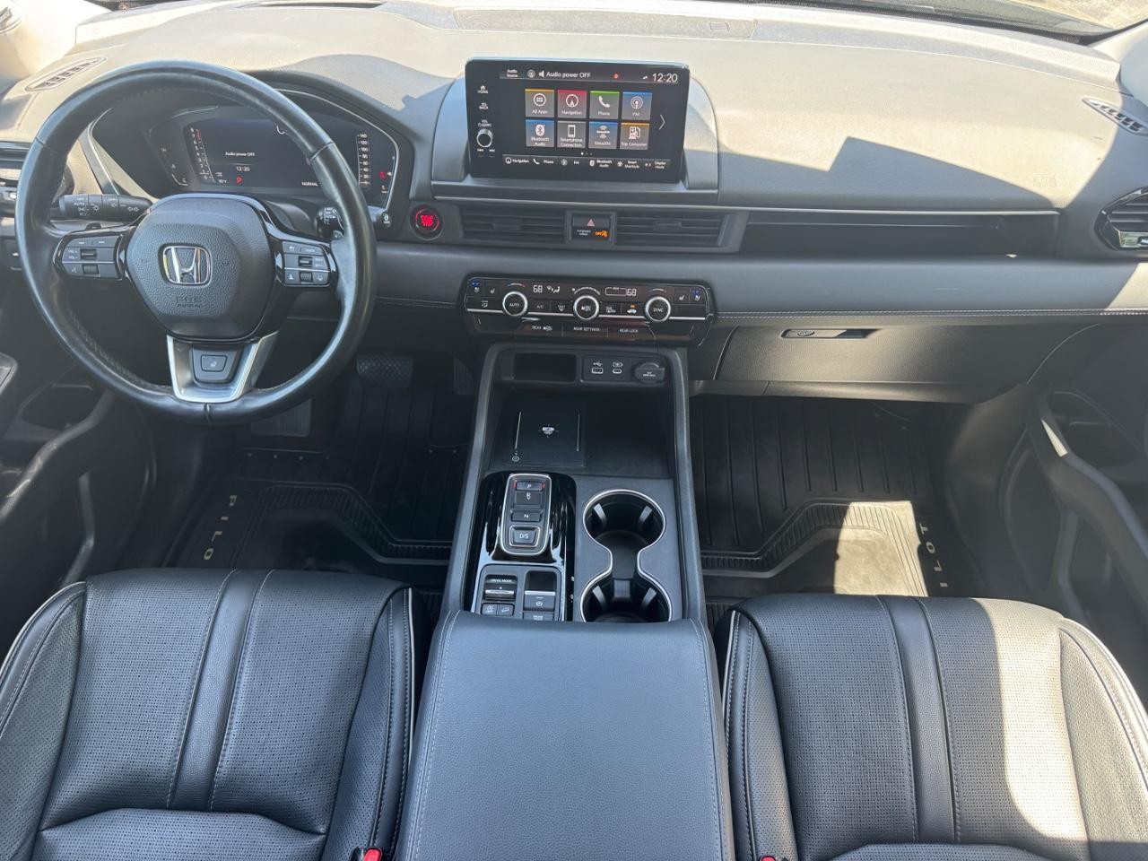 Honda Pilot Vehicle Full-screen Gallery Image 13