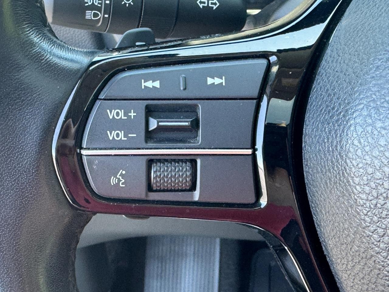 Honda Pilot Vehicle Full-screen Gallery Image 24